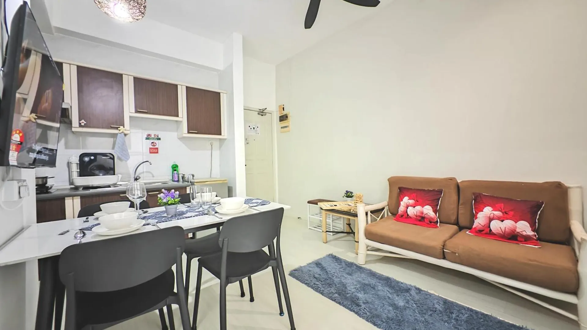 Leisure Sunset Home 2Br 4Pax Seaview Town Area Малакка